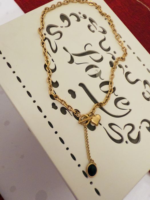 Piękny pozłacany choker