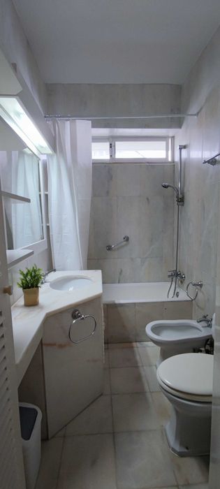 Quarto nos Olivais ao lado da estação de metro