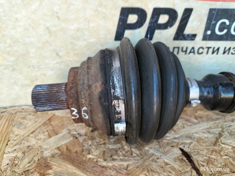 VW Jetta V 05-11 1.6 B 8V Golf V Полуось передняя правая граната ШРУС