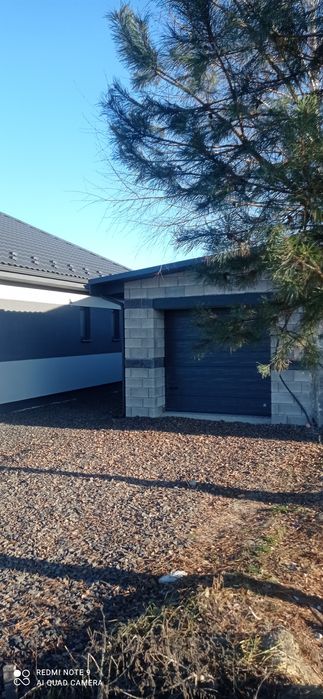 Будинок з ремонтом, гараж,центральне опалення, навпроти Журавлини.