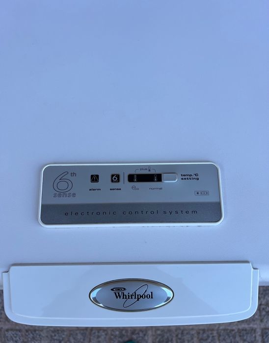Arca frigorífica Whirlpool A+