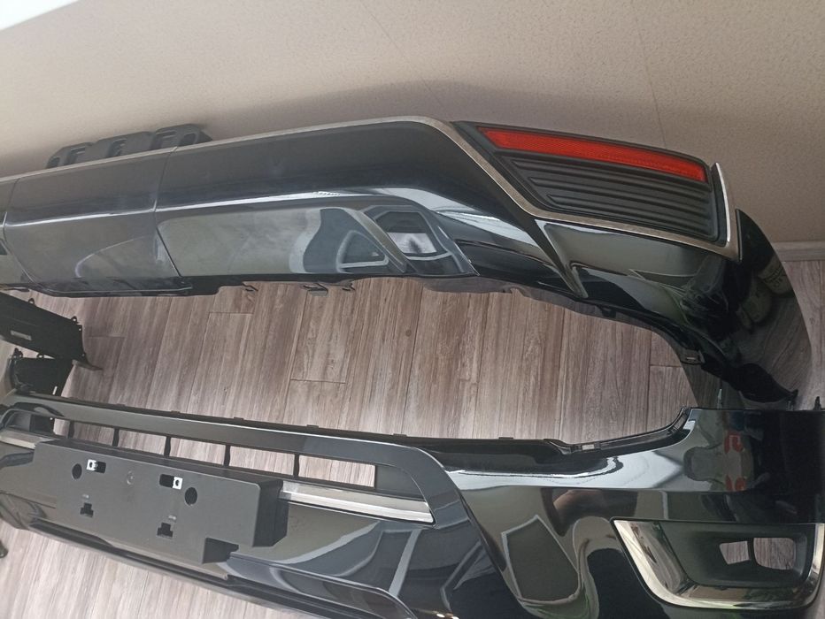 Продам задний бампер Toyota Land Cruiser300