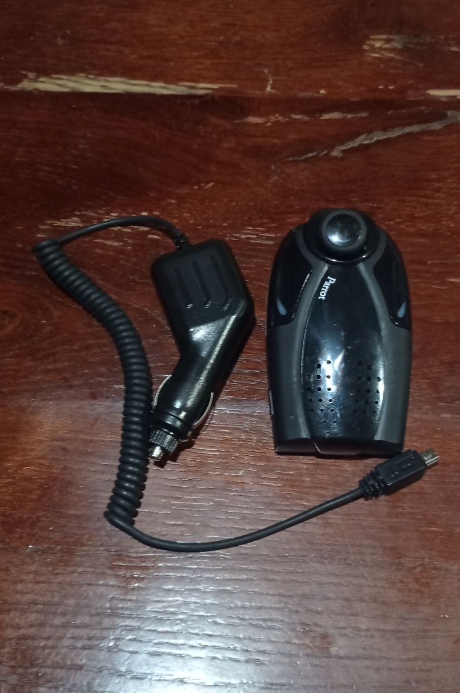 Bluetooth гарнитура, громкая связь в авто Parrot Minikit: 700 грн ...