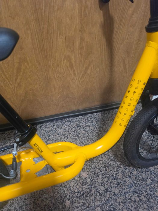Bicicleta de Aprendizagem de 12 Polegadas em Alumínio Runride 900 Amarela