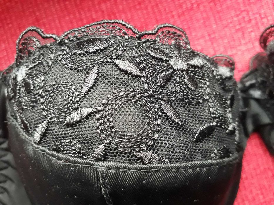 Biustonosz marki Nipplex, 75C, czarny