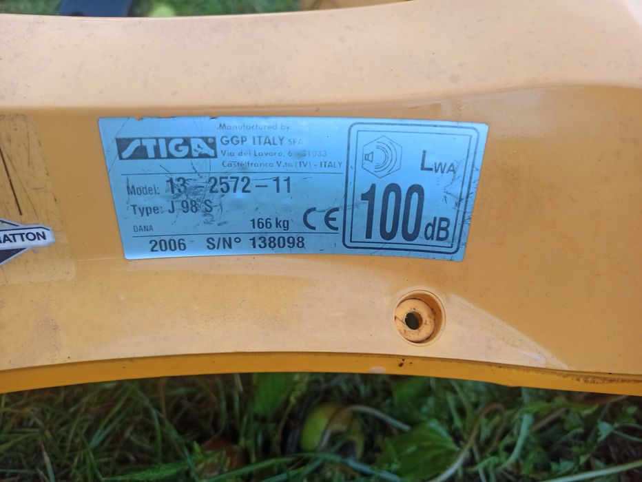 Silnik Briggs traktorek Stiga części plastiki