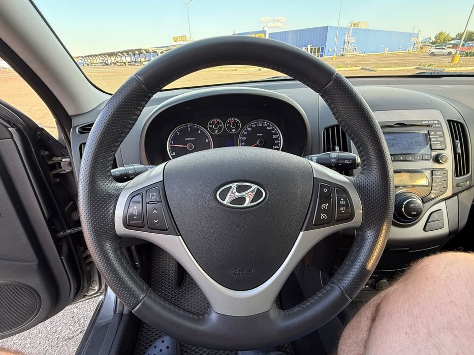 Продам автомобіль Hyundai i30CW