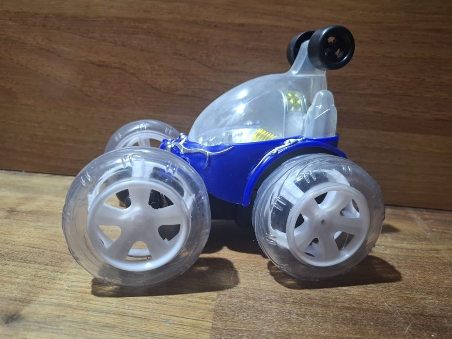 NOWE Auto Akrobatyczne R/C Super Flip 360° Świecące Kółka!