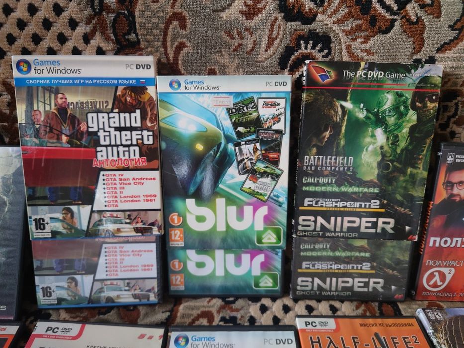 Лот 22 Диски з іграми для ПК GTA Crysis Half Life Arma 2 Gears of War