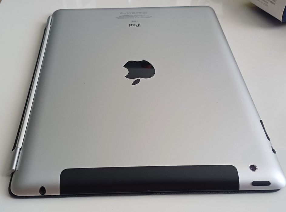 Apple iPAD A1396 32gb komunikuje sie iPhone iPOD