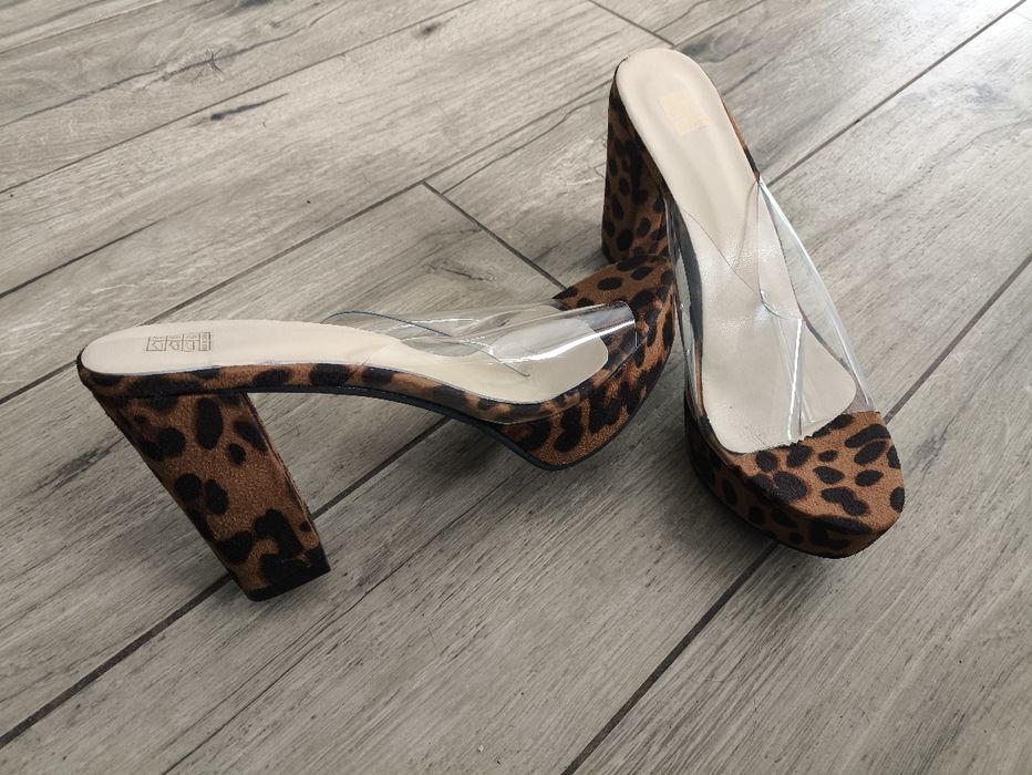 Klapki na obcasie 41 nowe