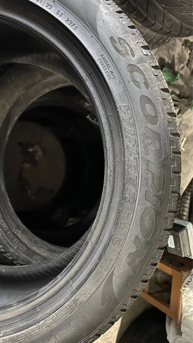 Комплект зимової гуми 255/50/19