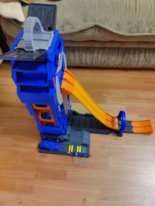 продам Hotwheels