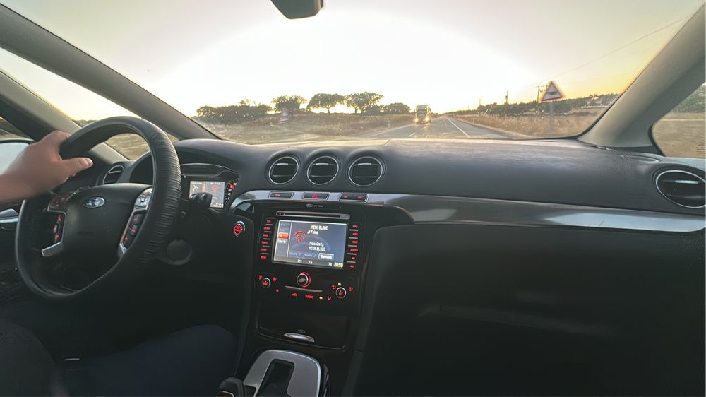 Ford S-Max titanium 7L 2011