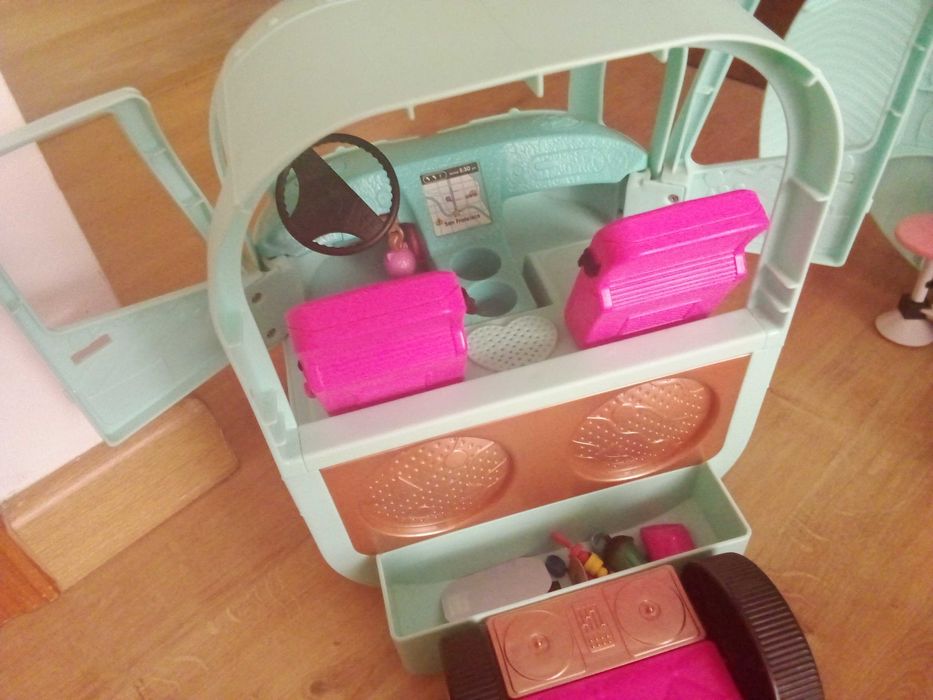 Caravana  com piscina LoL