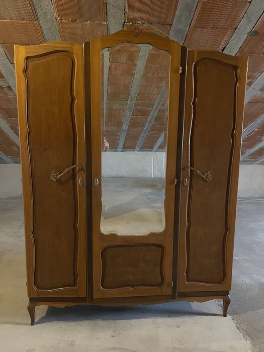 Armario com 3 portas