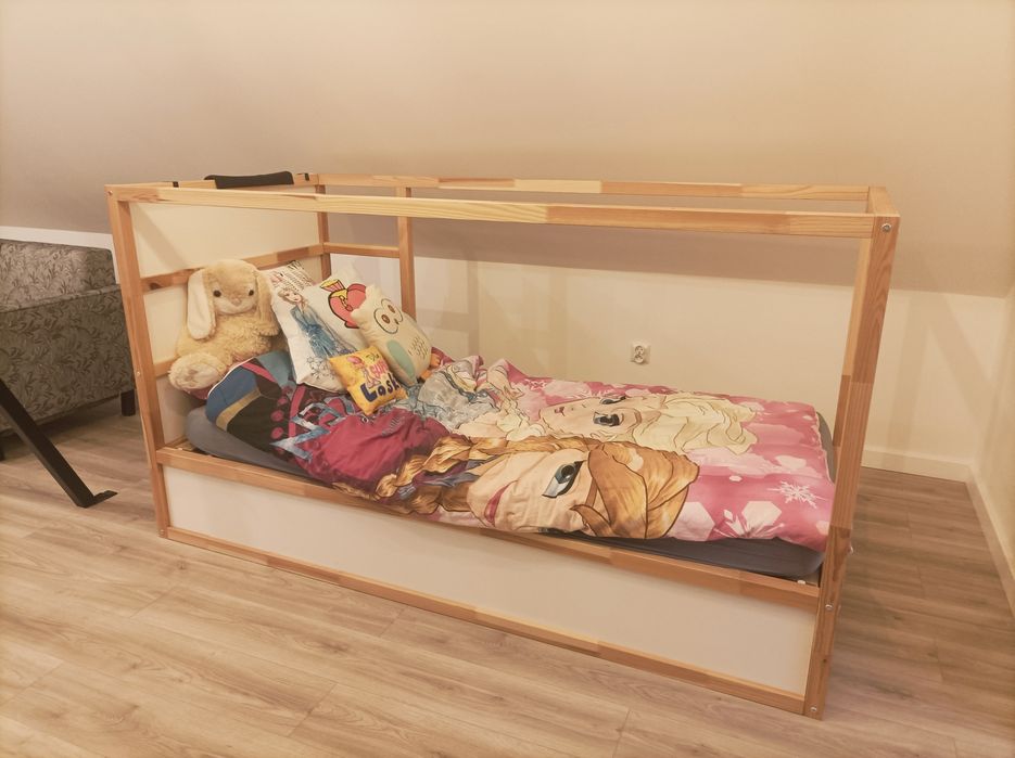 Dwustronne łóżko z materacem  biały/sosna z IKEA 90x200 cm