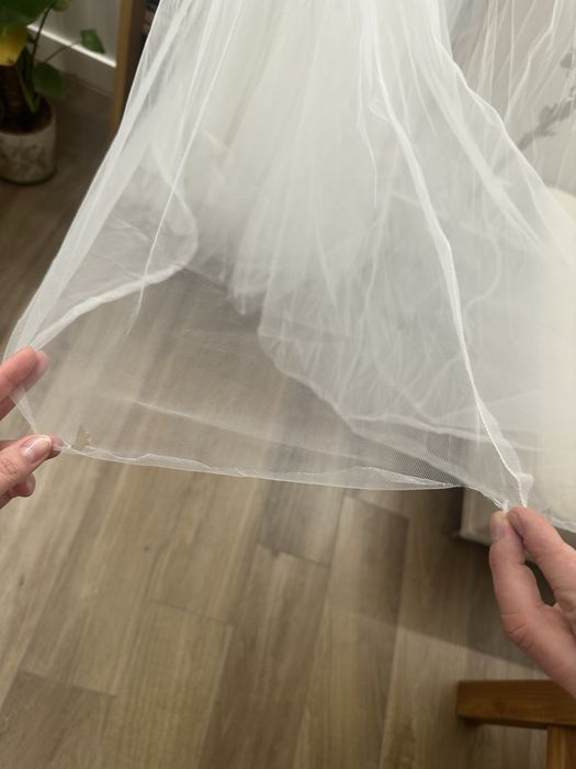 Suknia ślubna „The One” + dwa welony