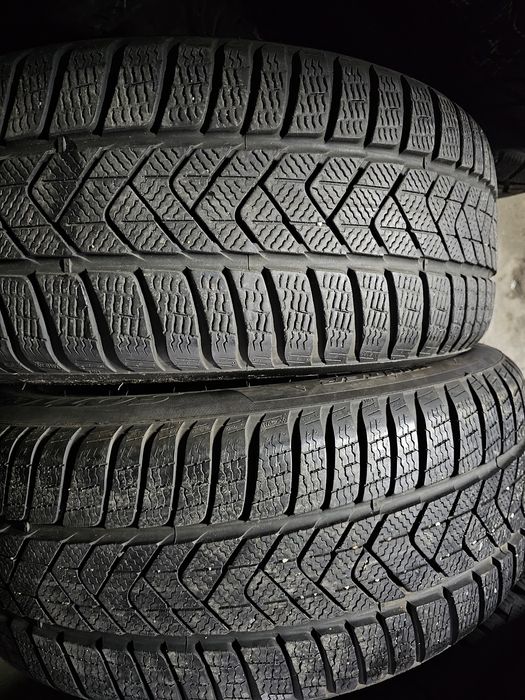 Opony Zimowe R17 225/60-7mm-Pirelli-22rok