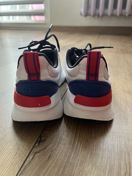 Buty Adidas Racer TR21