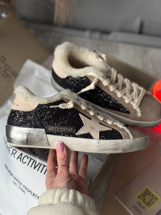 Кеди голден гуси , golden goose кеди теплі . 23.5 см у наявності !!