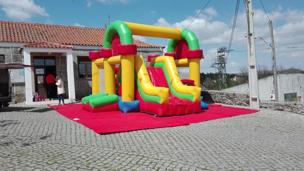 Insuflável Infantil em Braga