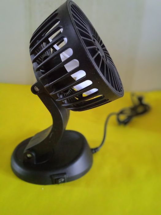 Вентилятор для авто і дому.