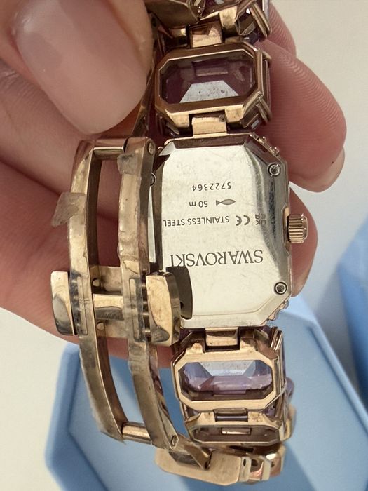 Годинник Swarovski