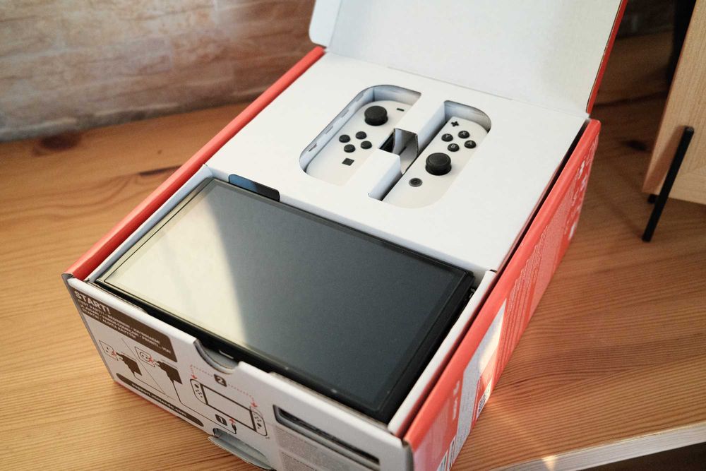 Nintendo Switch OLED (c/ fatura e garantia)