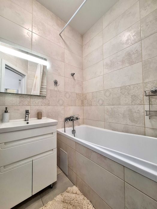 Оренда світлої 2к+ кухня+вітальня! ЖК Нова Англія! метро Васильківська