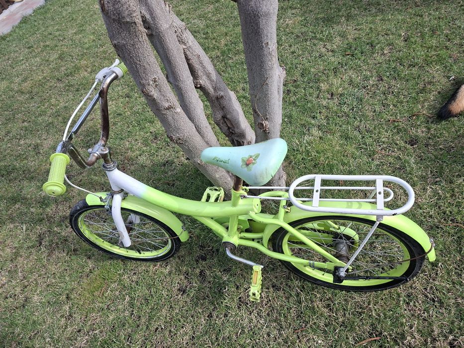 Продам велосипед для девочки, колеса 18