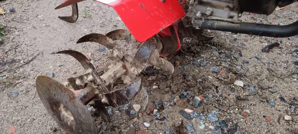 Moto enxada semi nova