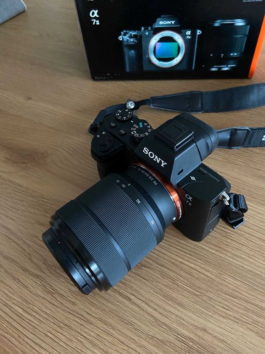 Sony Alpha a7 II + Lente FE 28-70mm