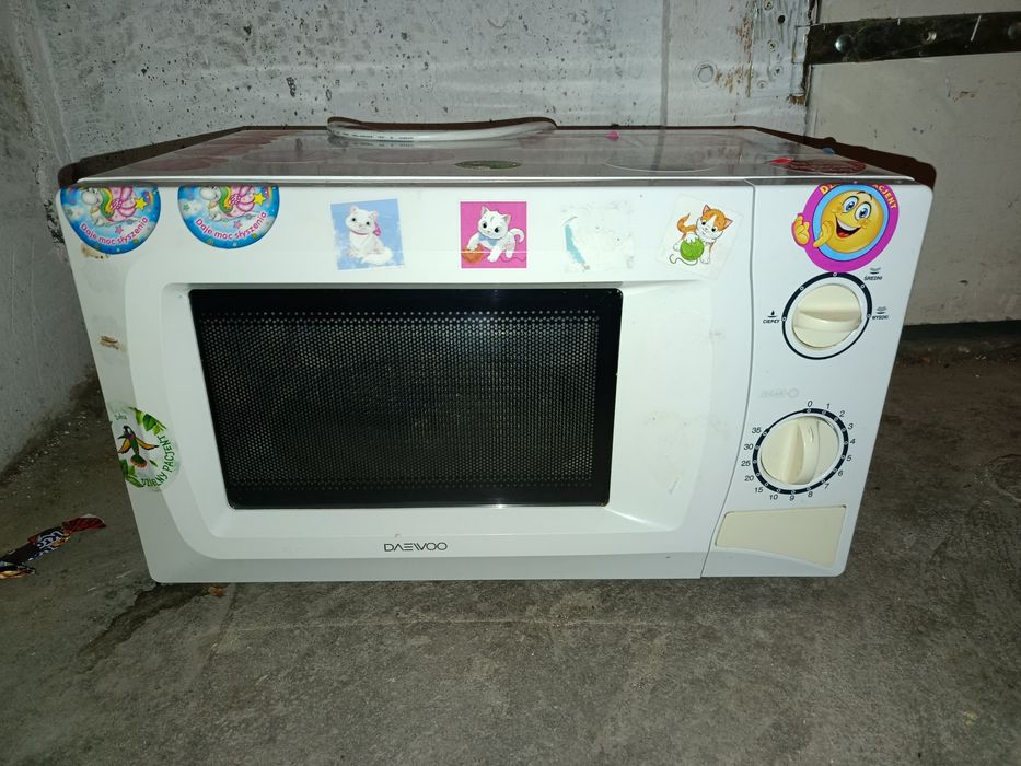 Kuchenka mikrofalowa mikrofalówka daewoo 700w