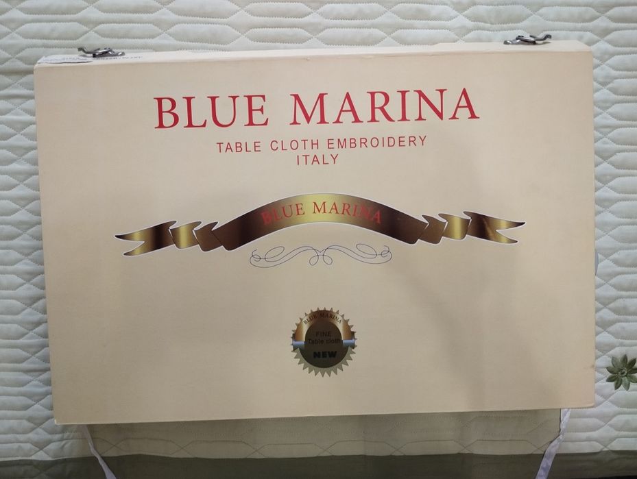 Красивая скатерть. Размер 160 на 240. Смотрите все фото.