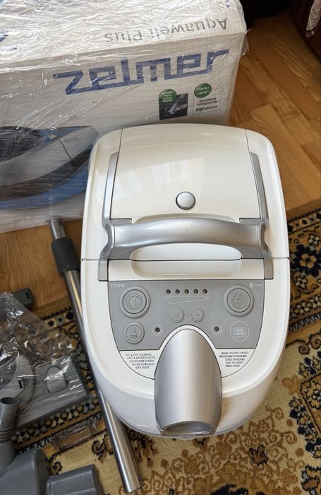 Миючий пилосос з аквафільтром Zelmer Aquawelt Plus 1700W