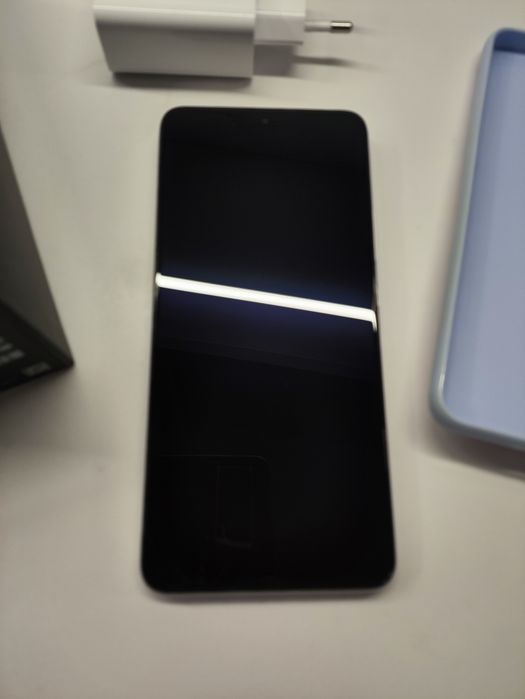 poco f5 pro white 12/256GB amoled 5G