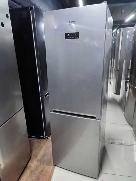 Холодильник BEKO rnca366e30zxb ідеальний стан зі складу