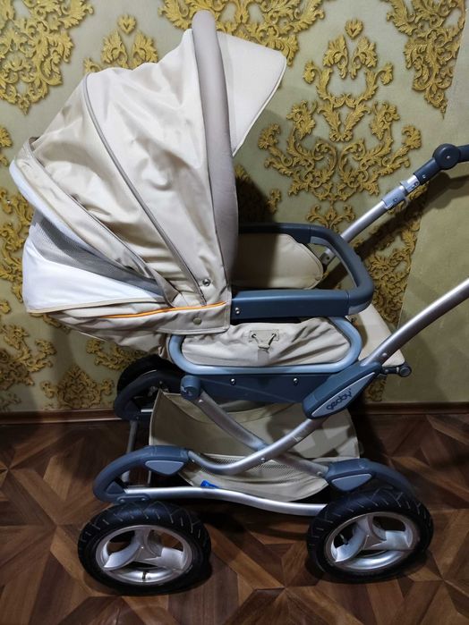 Продажа универсальной коляски Geoby