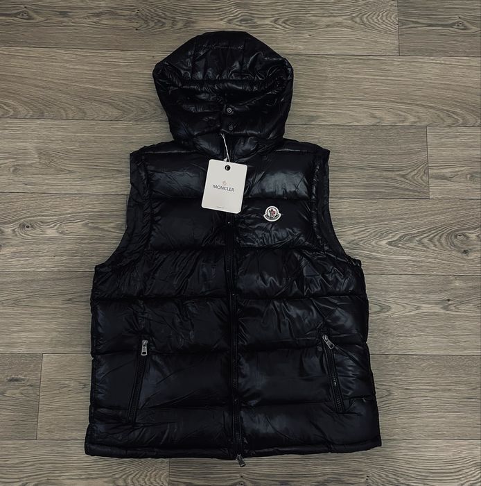 Жилетка,Жилет,Безрукавка Moncler, монклер чорна