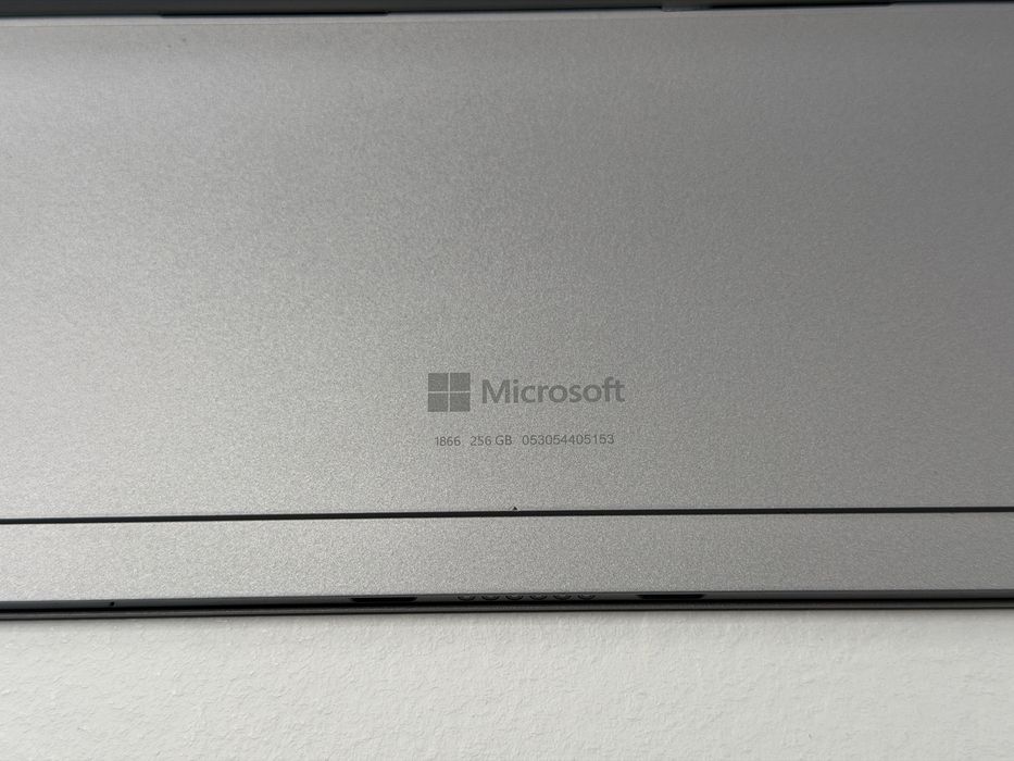 Microsoft Surface Pro 7 (1866) - i5/8GB/256GB - wada - faktura VAT 23%