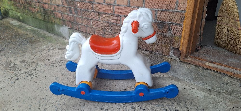 Продам дитячі ходунки,самокат,коник-качалка