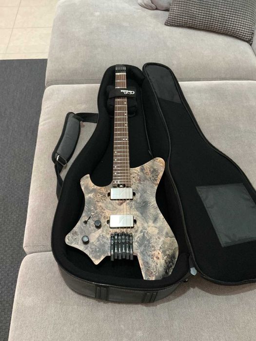 Eart Headless com Fishman Fluence Modern