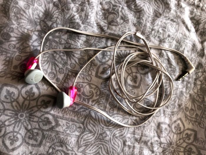 Vendo Phones brancos e cor-de-rosa