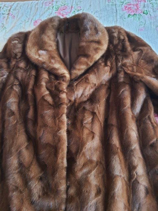 Futro naturalne z norek r. 48/50