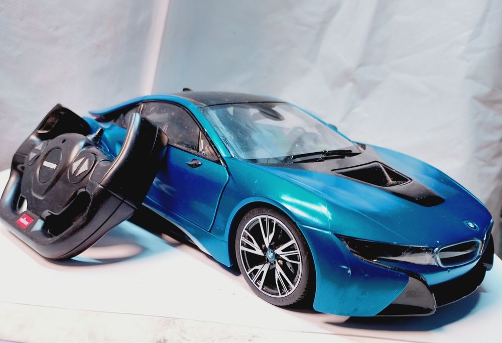 Rastar BMW i8 zdalnie sterowany