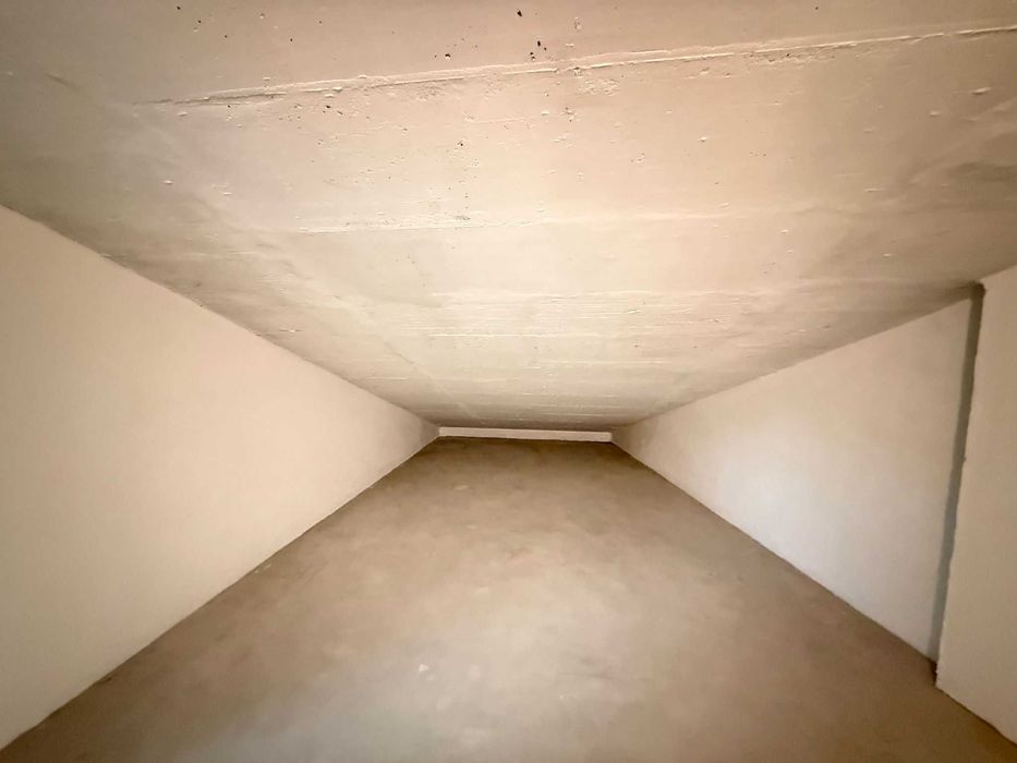 Arrumos no centro do Cadaval para Arrendamento