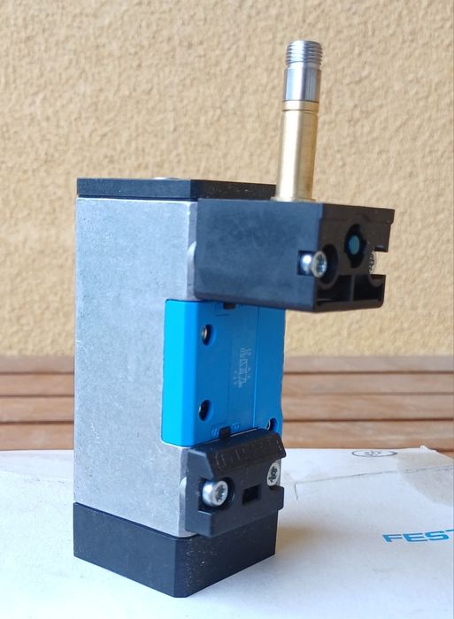 Elektrozawór MFH-5/2-D-1-FR-C  serii MFH - Festo