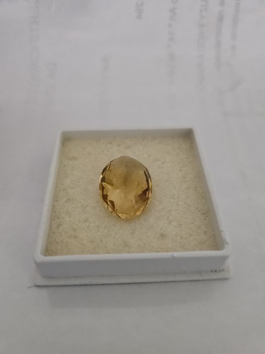 Pedra preciosa  Citrino Naturail, Não bombardeado.