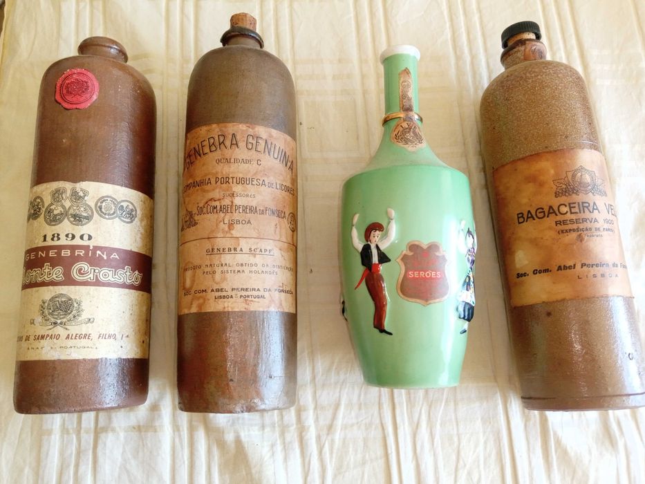 Garrafas muito antigas